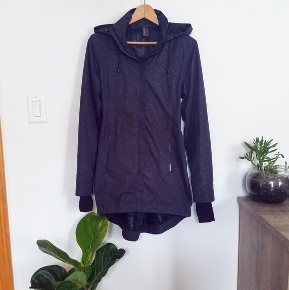 High-Low Windbreaker - Picture 1 of 6